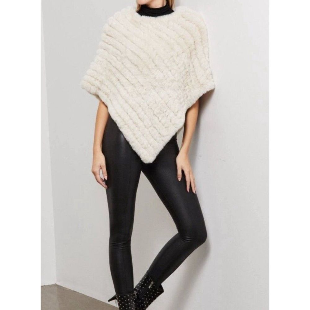 BCBGMAXAZARIA Poncho Style Faux Fur Jacket Cream Ivory Color‎ Women's Size XL - Picture 5 of 15